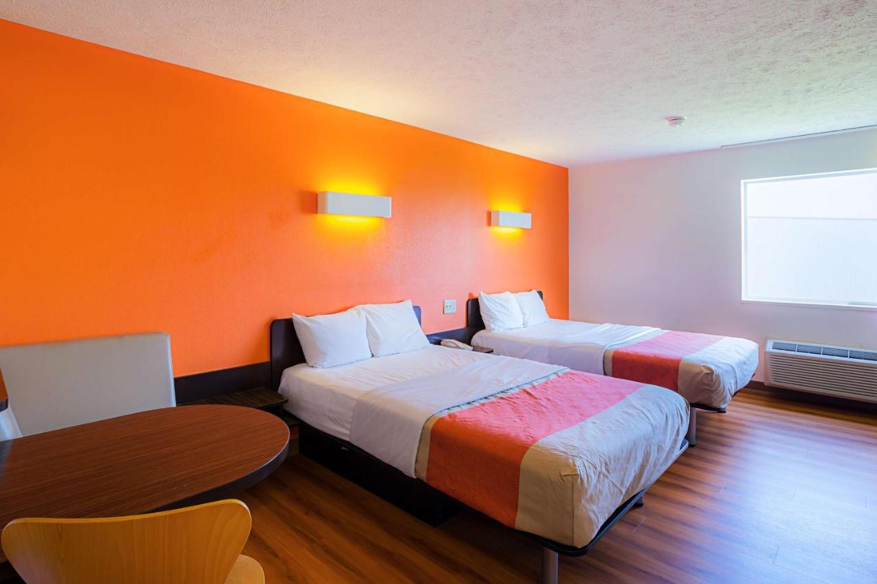 Motel 6 Omaha - Iat West エクステリア 写真