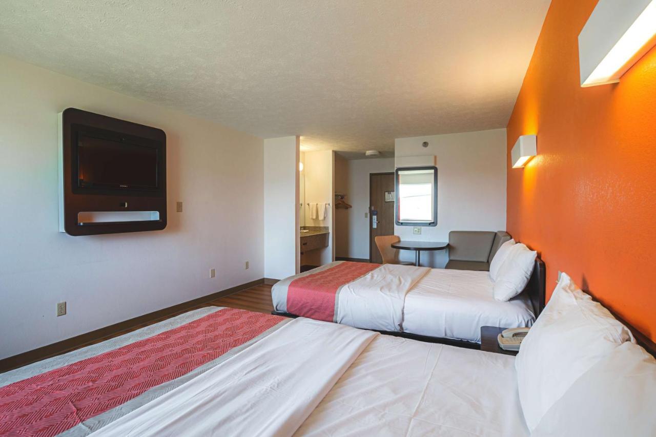 Motel 6 Omaha - Iat West エクステリア 写真